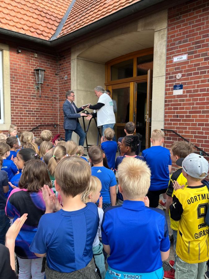 Herr Gottheil, von der Gemeinde gratuliert